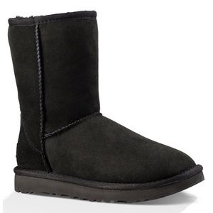 Classic UGG Short Boots - Black